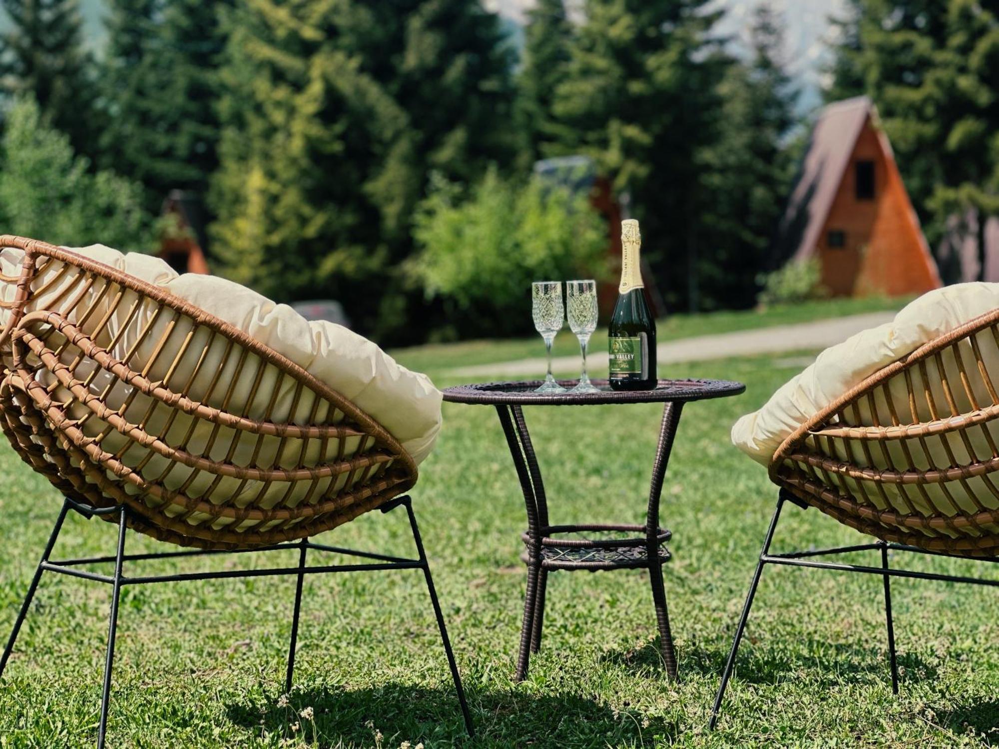 Bude Mestia Cottages Экстерьер фото